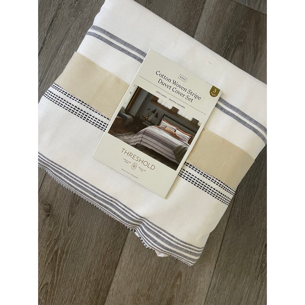 New Threshold White Navy Blue Stripe King Duvet Set with Shams